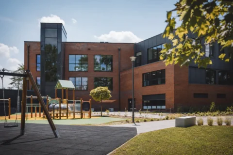 SP 7 Tychy — Szkoła Podstawowa nr 7 im. Powstańców Śląskich
