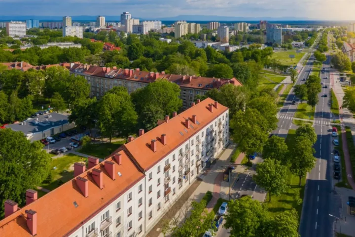 Sprzedaż mieszkań komunalnych w Tychach: zasady i bonifikaty